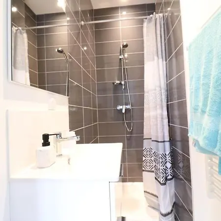 Ferienwohnung Le Logis De La Gare - 4 Min A Pied De La Gare Bourg-en-Bresse Exterior foto